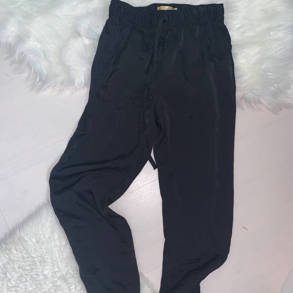 Princess Vera wang silky joggers